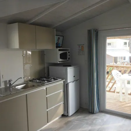 L'elephant Κάμπινγκ