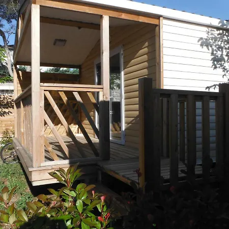 L'elephant Κάμπινγκ